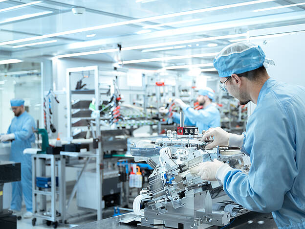 Integrierte Mechatronik, Antriebs- und Steuerungstechnik