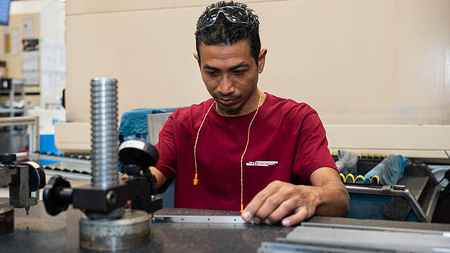 CNC Machinist – Surface and Profile Grinding