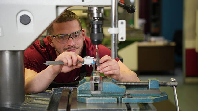 Lehre als Polymechaniker*in EFZ 2026