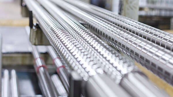 Ball screws spindle: precise and efficient solution for linear motion conversion in industry and mechanical engineering. Ideal for applications requiring high accuracy and reliability.